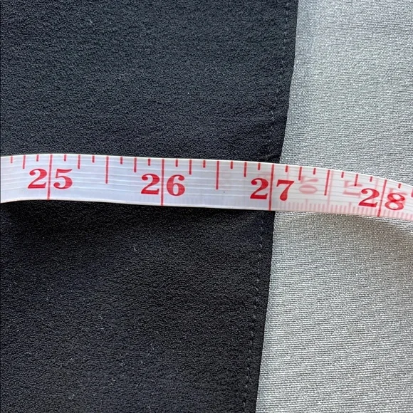 Eileen Fisher 100% Silk Black Asymmetrical Scoop-Neck Sleeveless Top Size XL - Picture 11 of 11